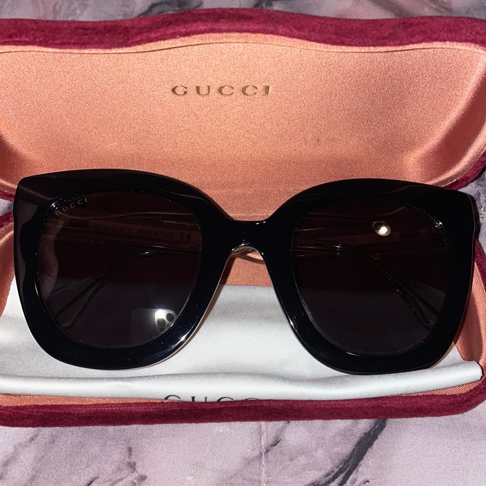 Gucci black sunglasses